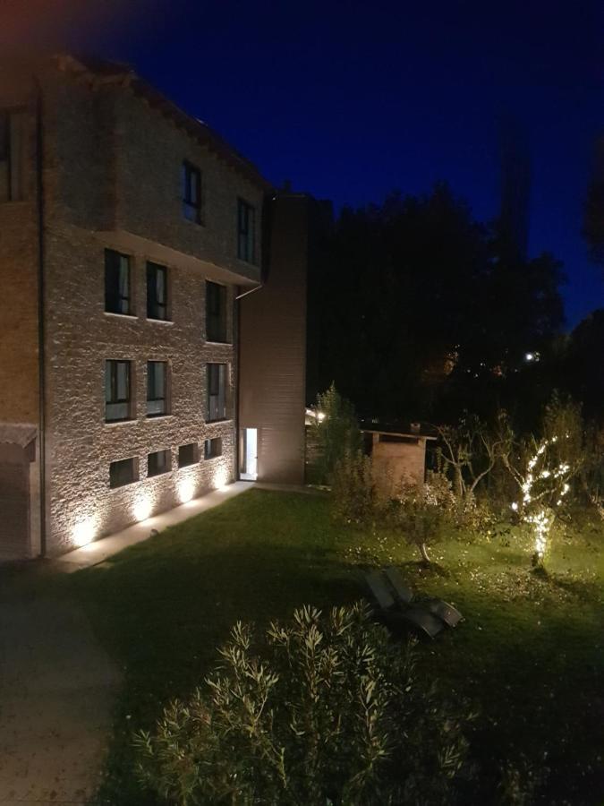 Apartamentos Ordesa Ainsa Exterior photo