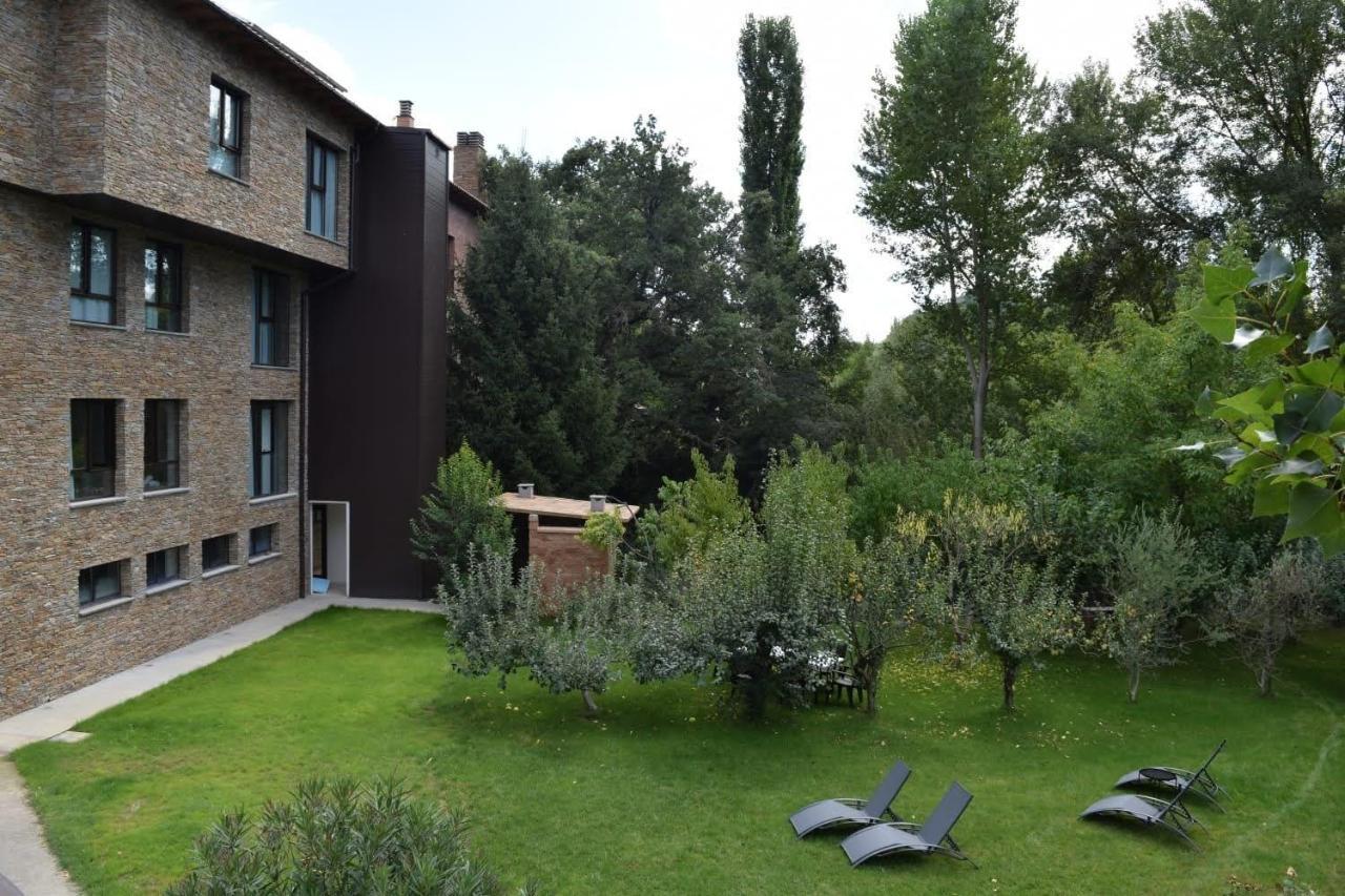 Apartamentos Ordesa Ainsa Exterior photo